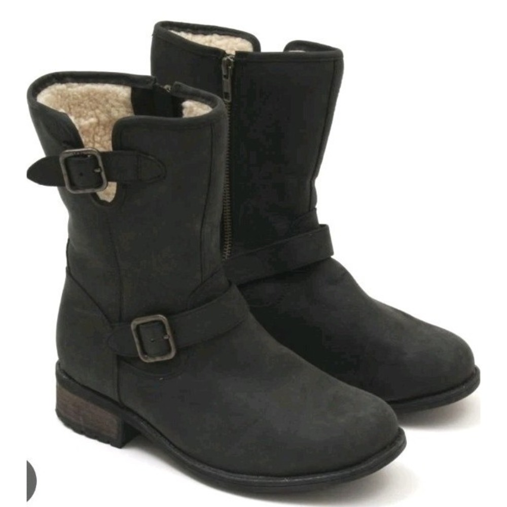 UGG Chaney 1007542 Black Leather Zip Engineer Boots Lined Buckle Women's 7 EUC‎